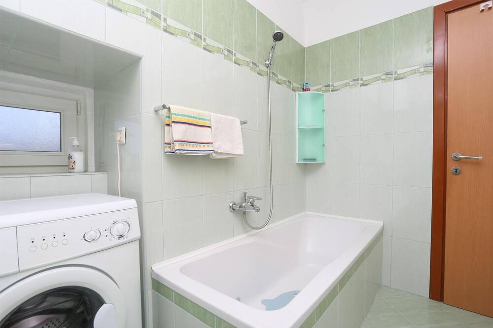 Photo of Bathroom in Rogocana