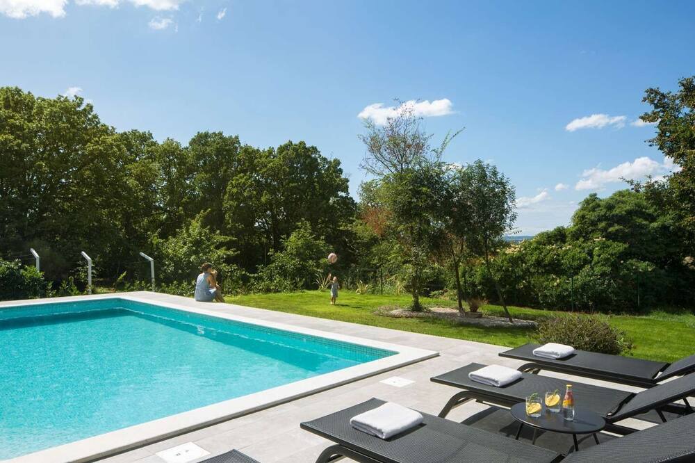 Photo of Outdoor in Presika
