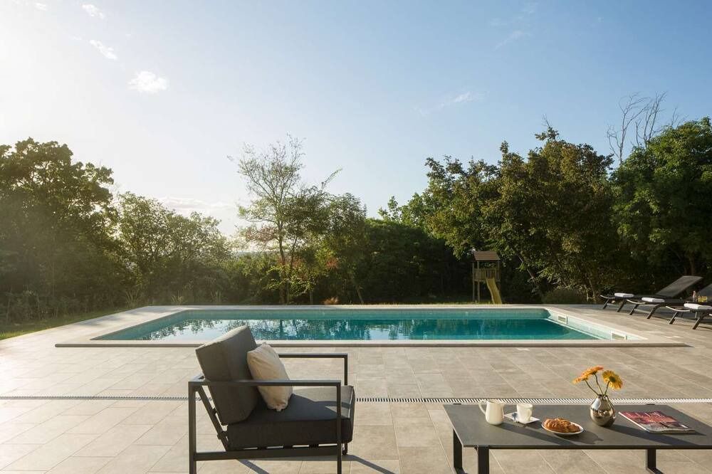 Photo of Outdoor in Presika