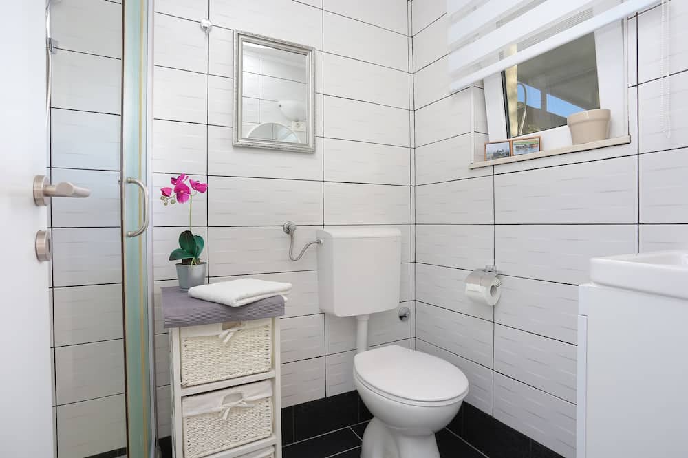 Photo of Bathroom in Borak