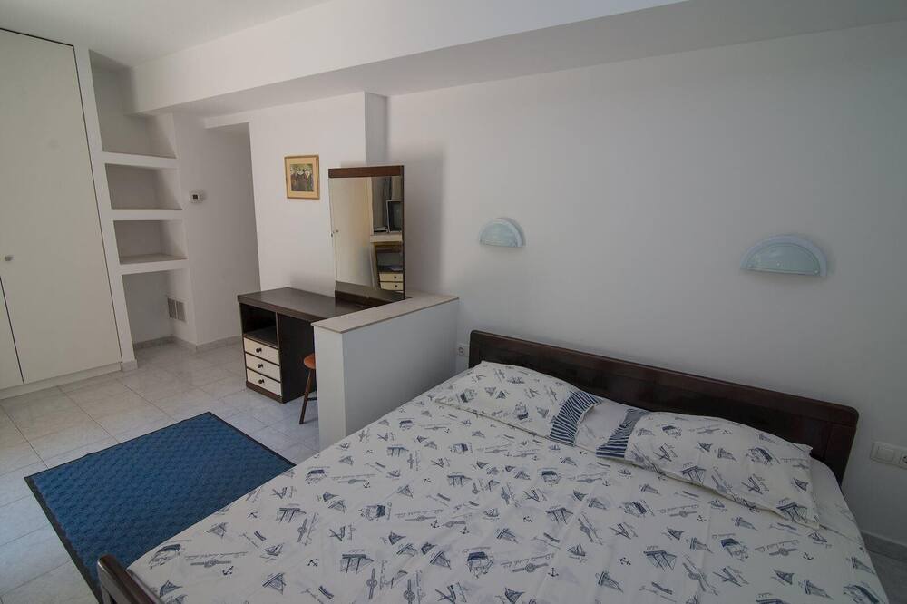 Photo of Bedroom in Cove Murtar