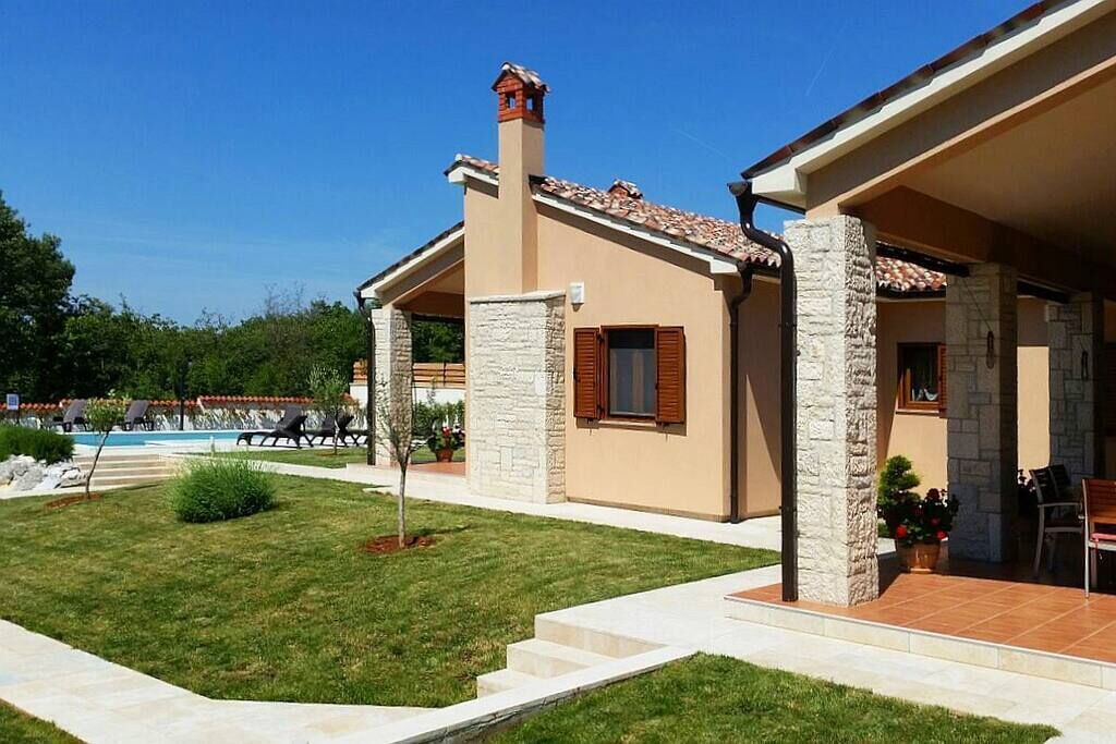 Photo of Outdoor in Rebici