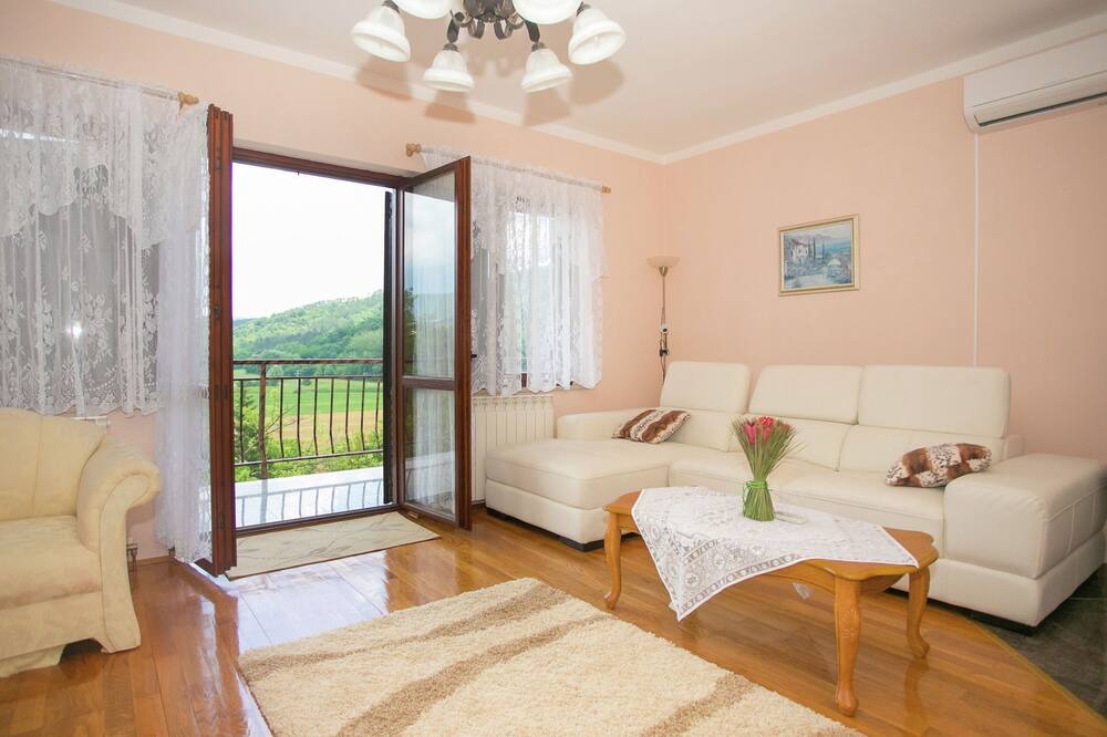 Photo of Livingroom in Buzet