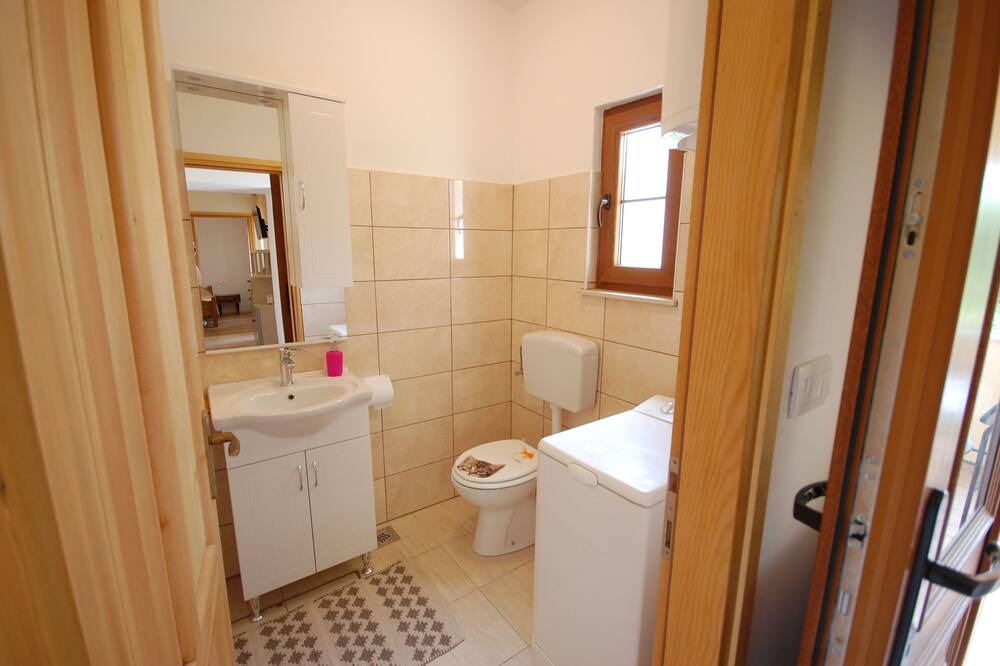 Photo of Bathroom in Garica