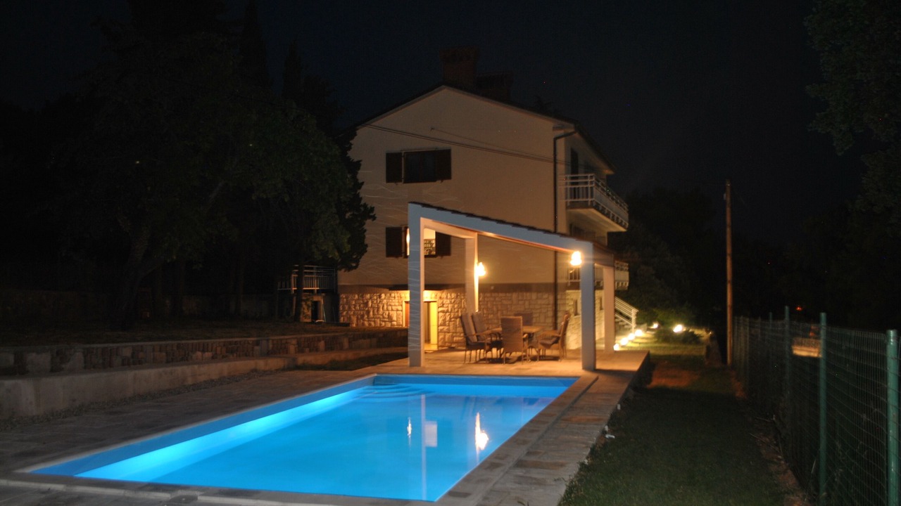 Photo of Outdoor in Bakar