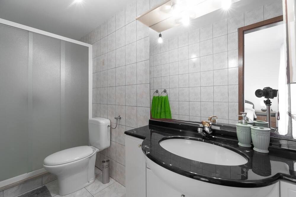 Photo of Bathroom in Potirna