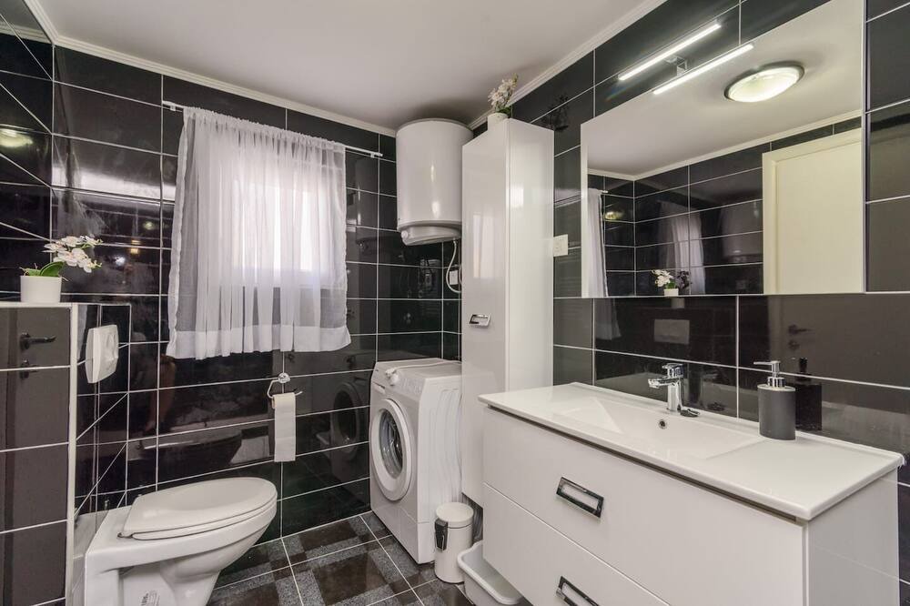 Photo of Bathroom in Marina