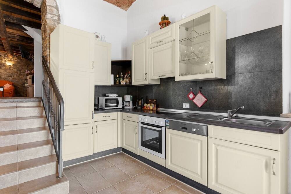 Photo of Kitchen in Oprtalj