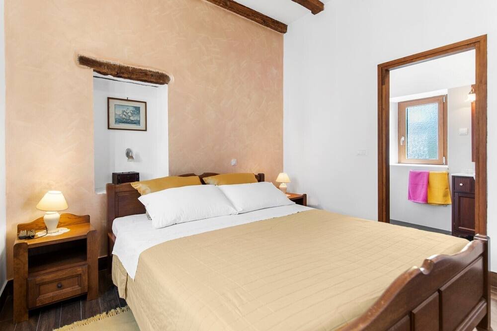 Photo of Bedroom in Oprtalj