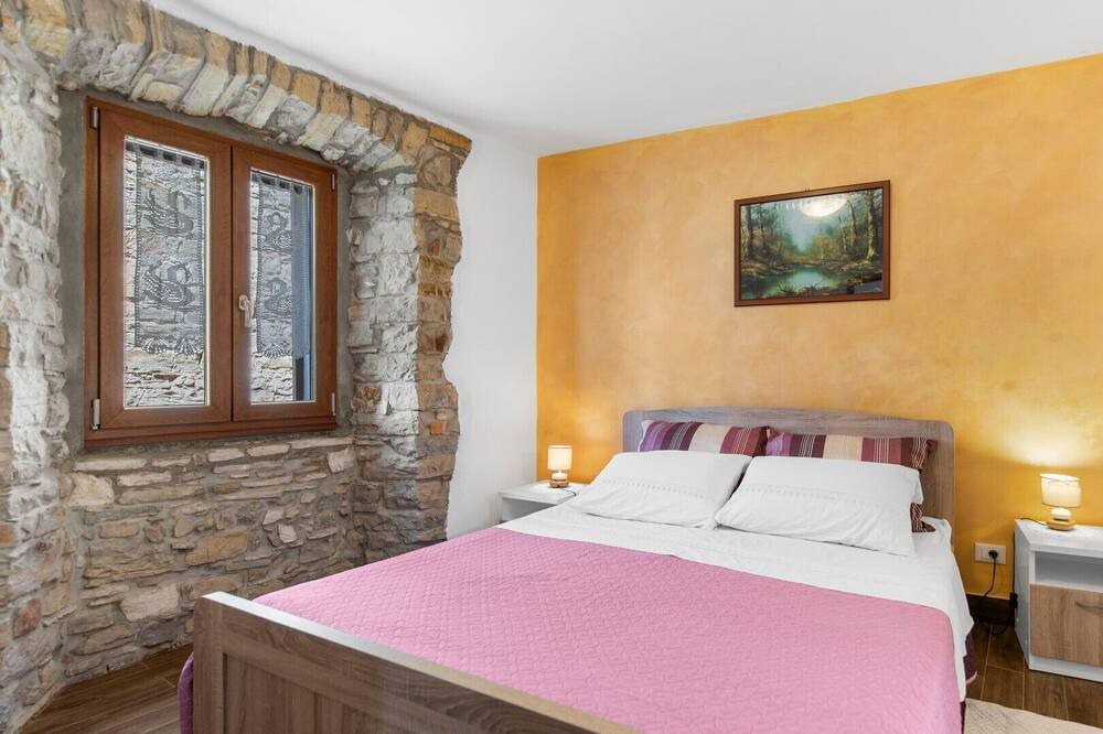 Photo of Bedroom in Oprtalj