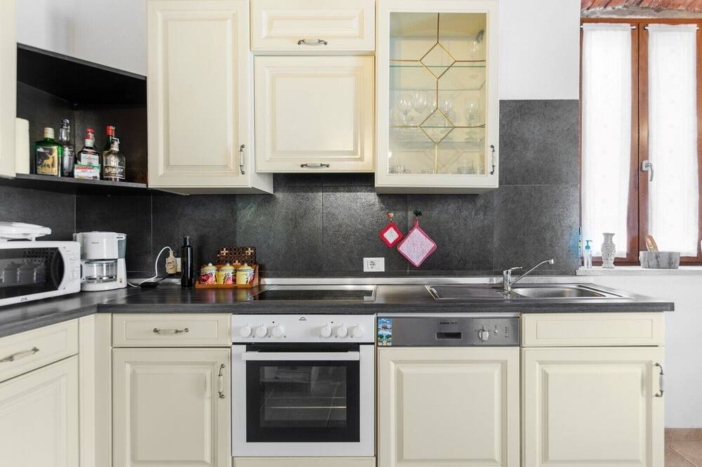 Photo of Kitchen in Oprtalj