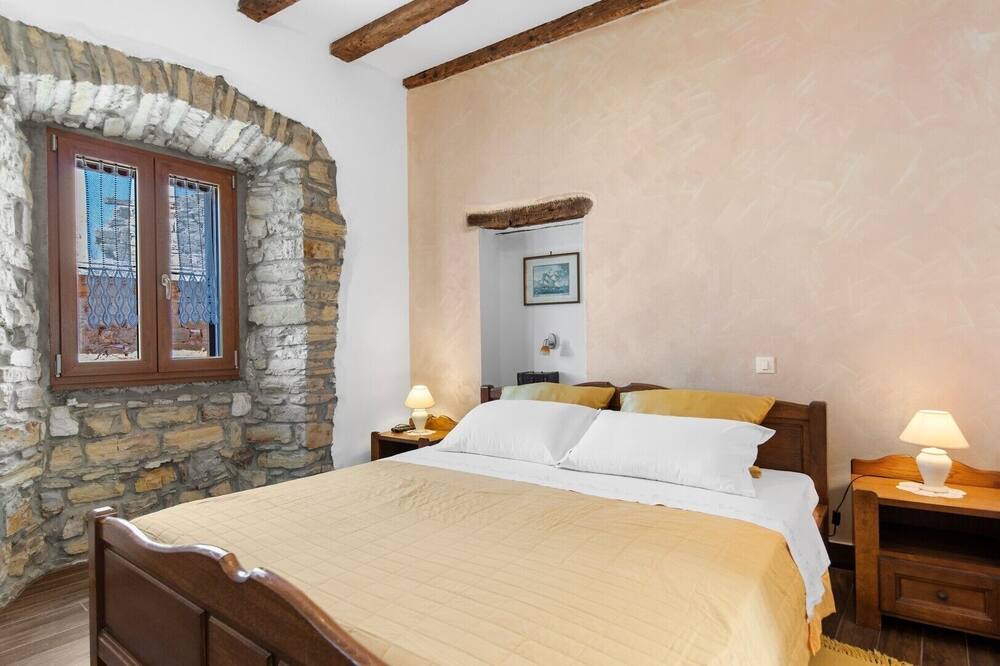 Photo of Bedroom in Oprtalj