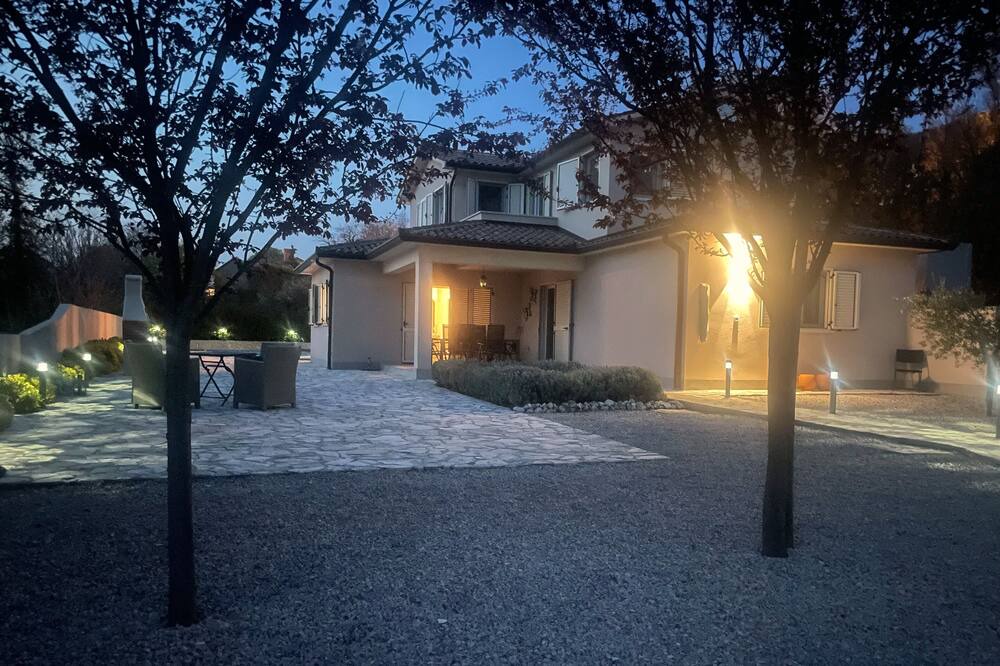 Photo of Outdoor in Brgod