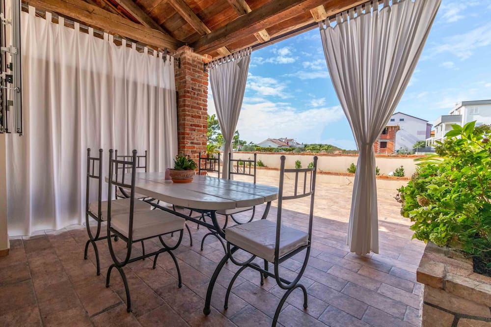 Photo of Patio Balcony in Banjol