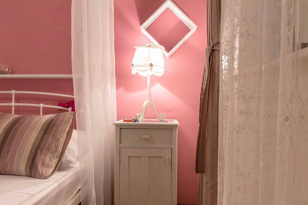 Photo of Bedroom in Banjol