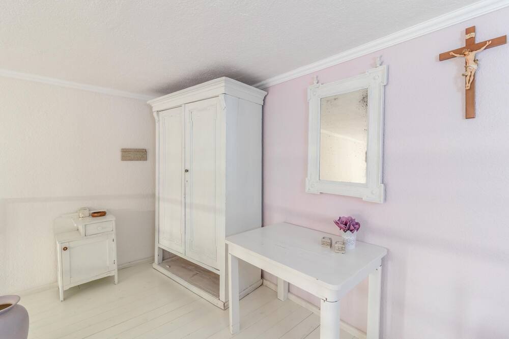 Photo of Bedroom in Banjol