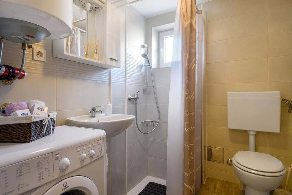Photo of Bathroom in Loborika
