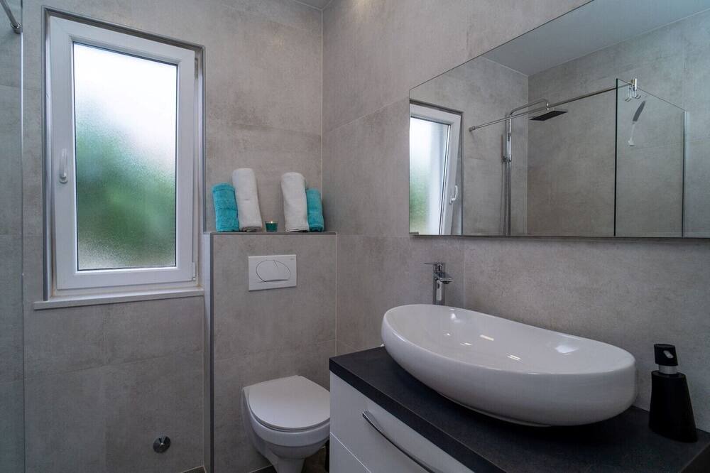 Photo of Bathroom in Garica