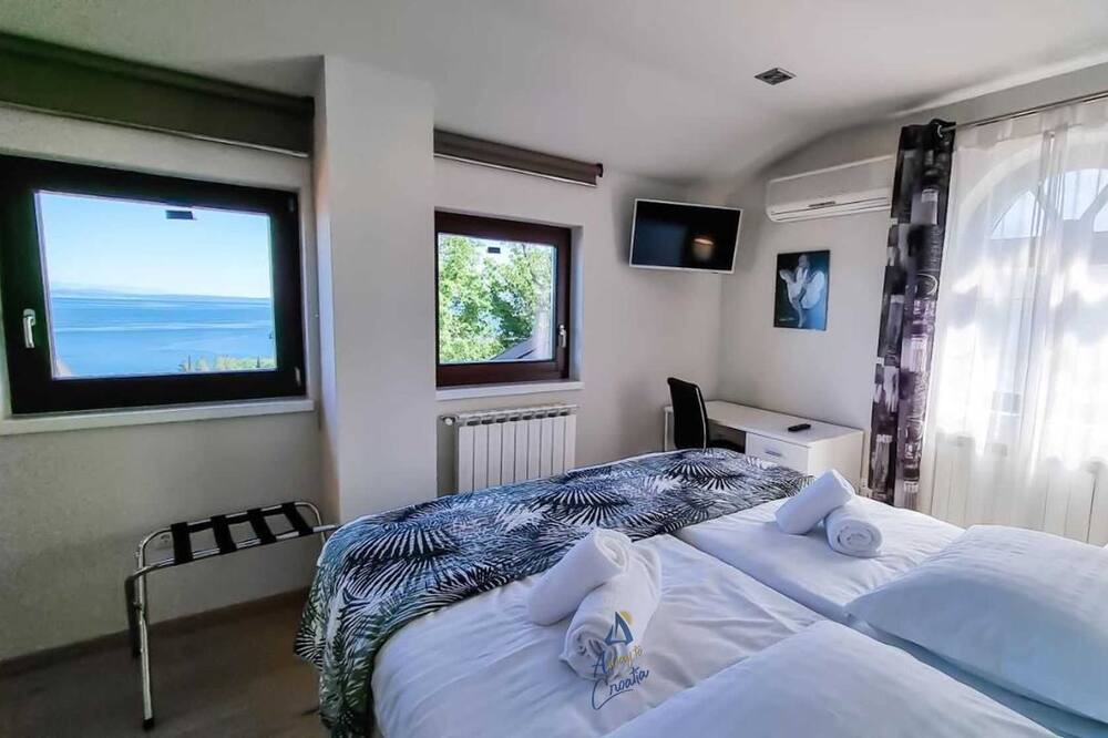 Photo of Bedroom in Ika