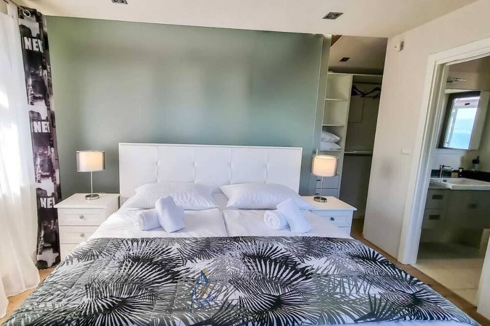 Photo of Bedroom in Ika