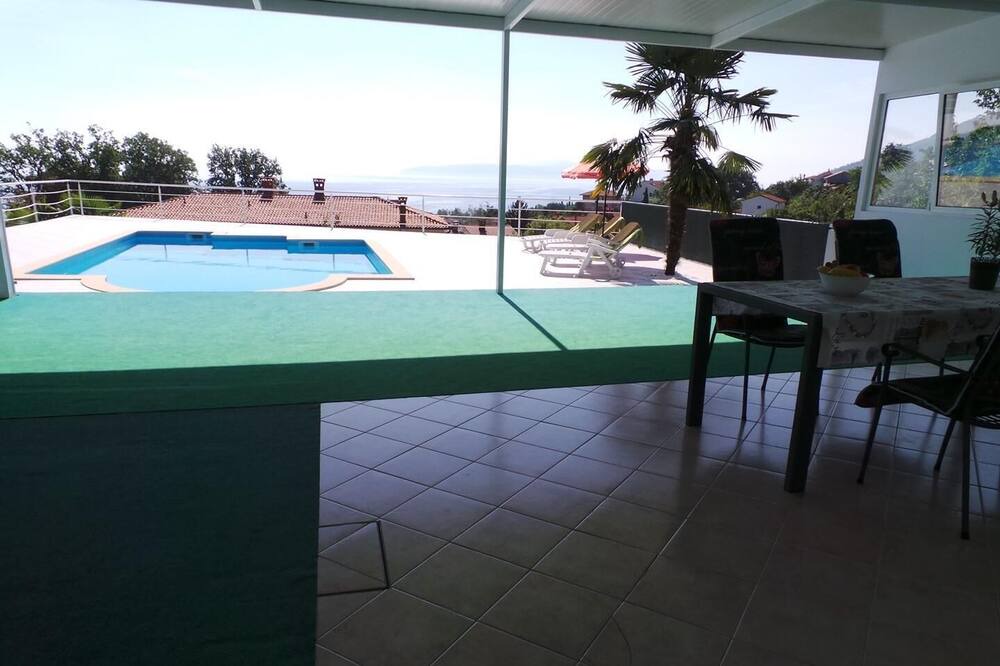 Photo of Outdoor in Ika