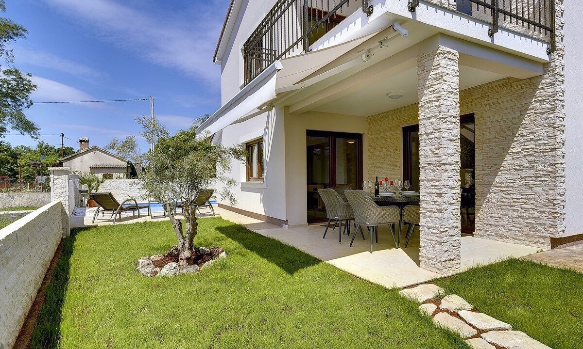 Photo of Outdoor in Mali Vareski
