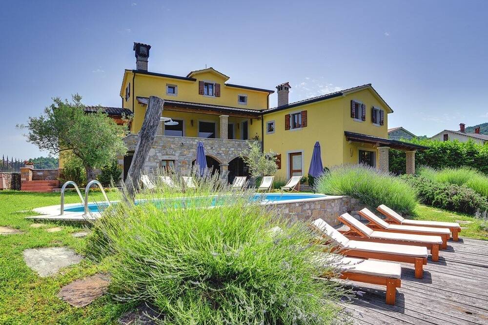 Photo of Outdoor in Pazin