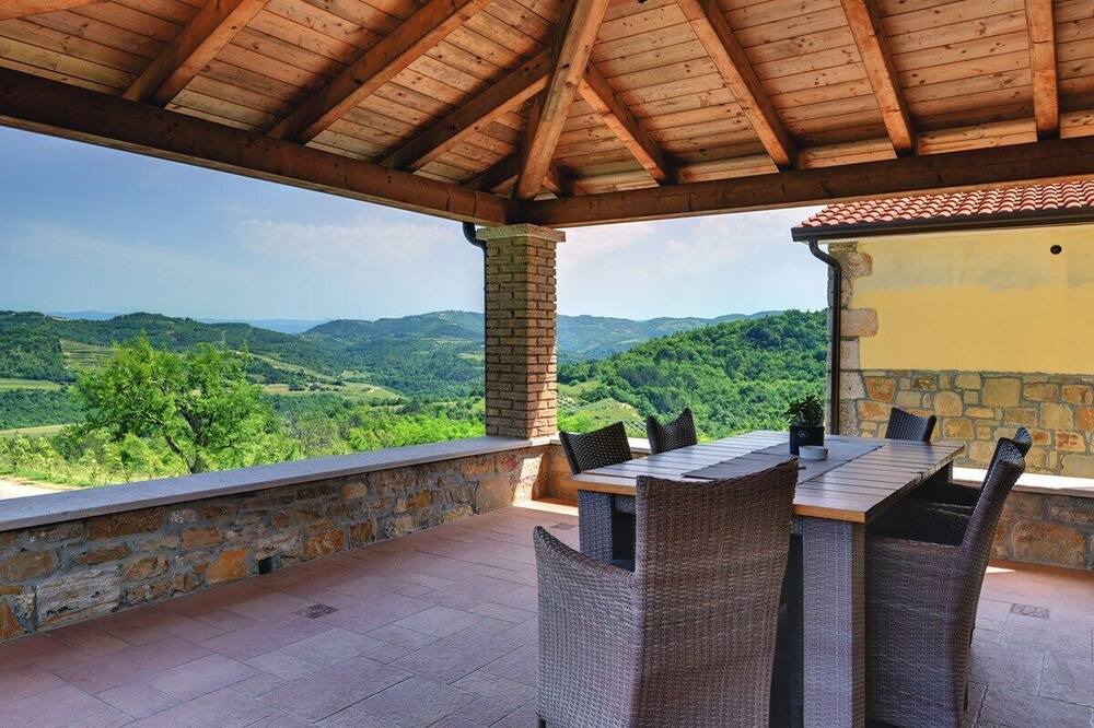 Photo of Patio Balcony in Pazin