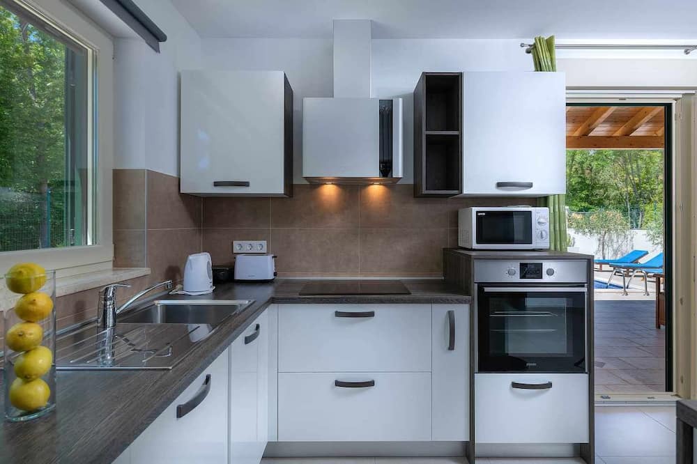 Photo of Kitchen in Belavici