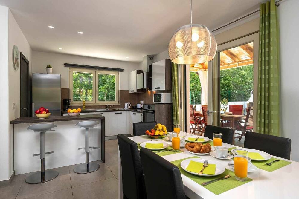 Photo of Kitchen in Belavici