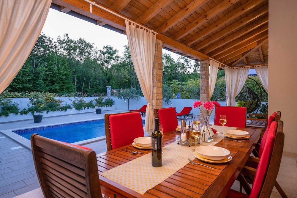 Photo of Patio Balcony in Belavici