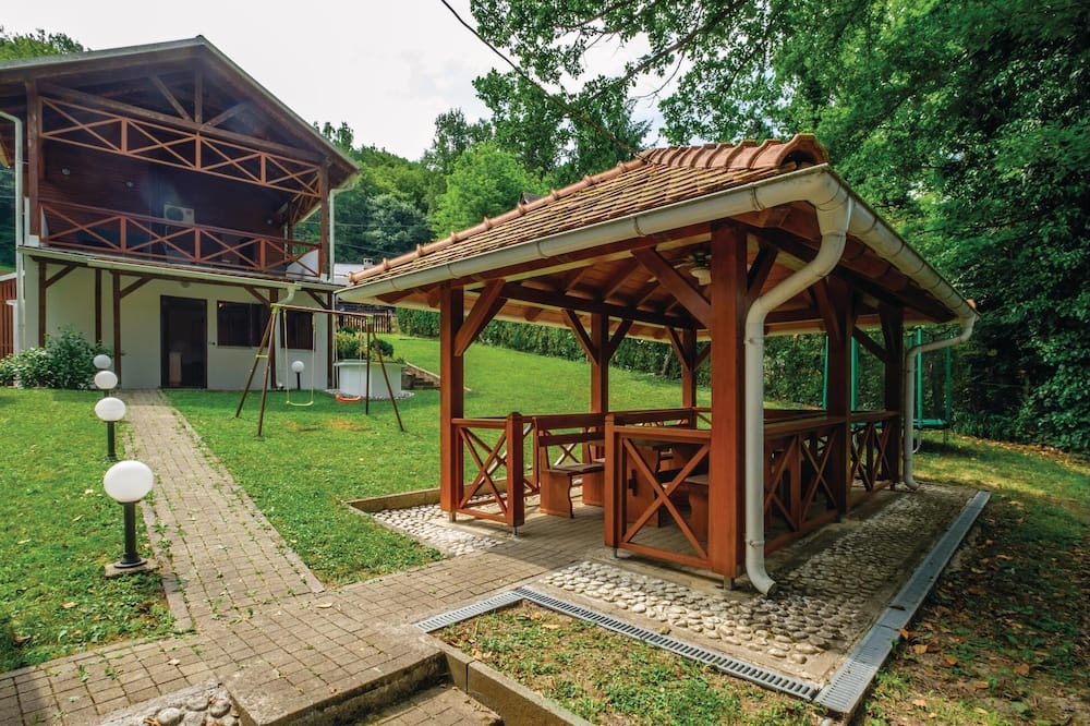Photo of Outdoor in Glina