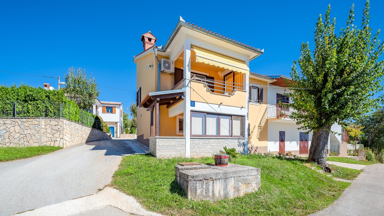 Photo of Outdoor in Lindar