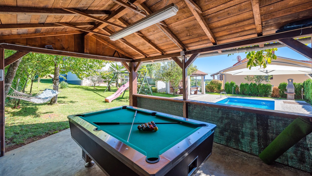 Photo of Outdoor in Lindar