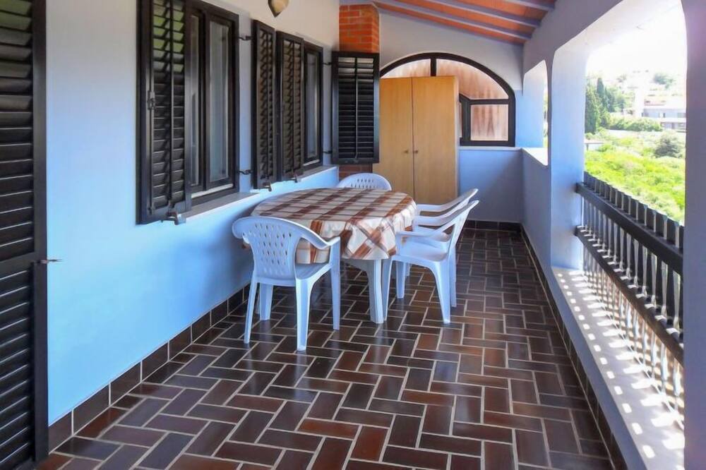 Photo of Patio Balcony in Vinkuran