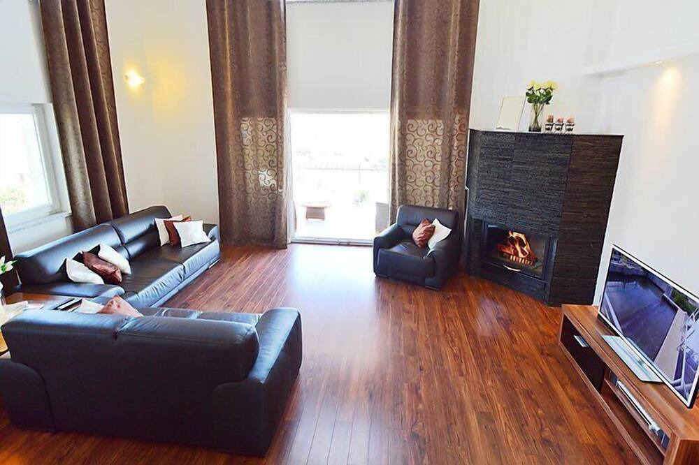 Photo of Livingroom in Pobri