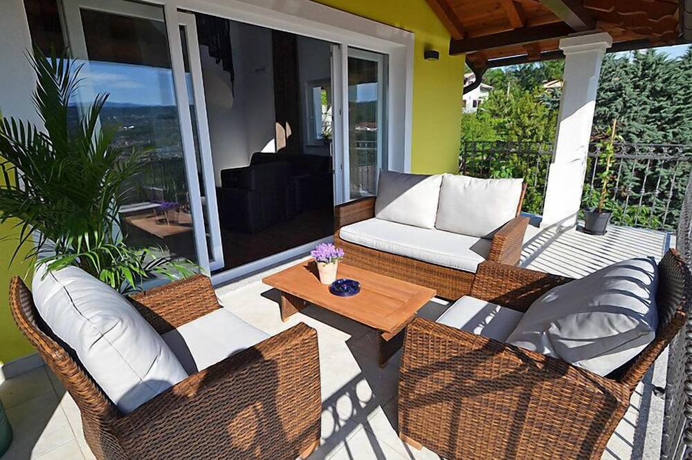 Photo of Patio Balcony in Pobri
