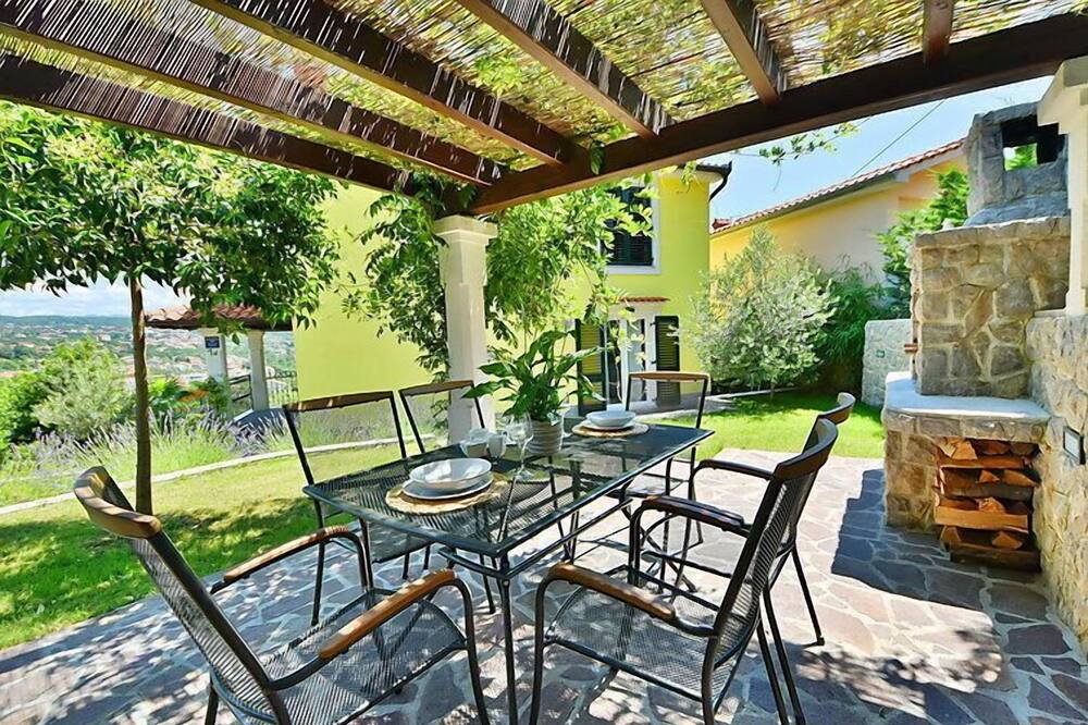 Photo of Patio Balcony in Pobri