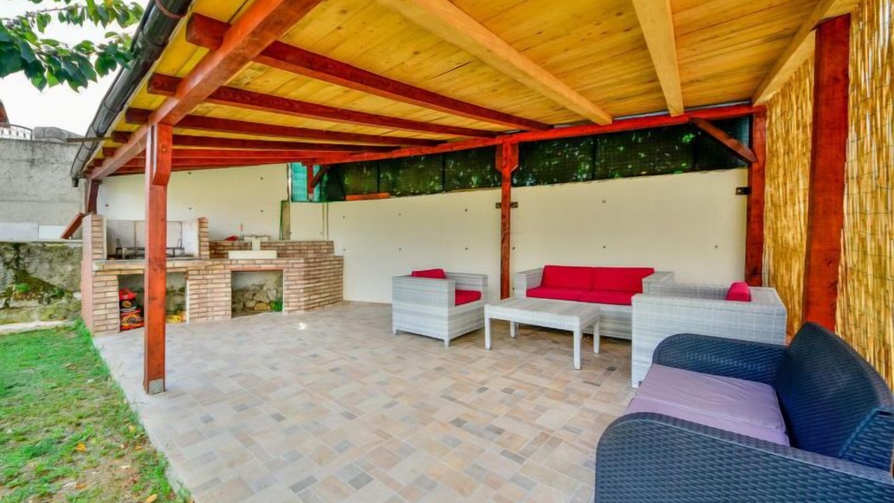 Photo of Patio Balcony in Trinajstici