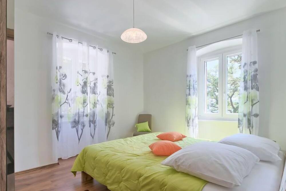 Photo of Bedroom in Trget