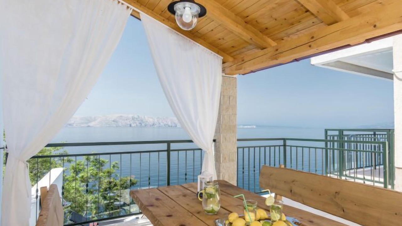 Photo of Patio Balcony in Vratarusa