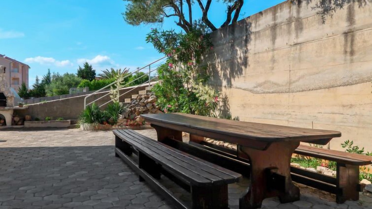 Photo of Outdoor in Barbat na Rabu