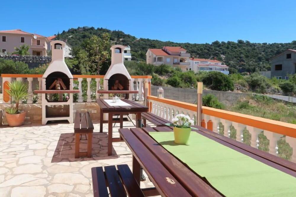 Photo of Patio Balcony in Barbat na Rabu