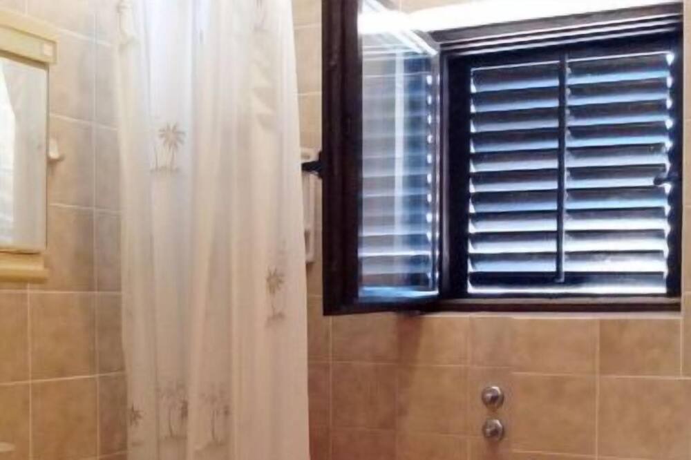 Photo of Bathroom in Vinkuran