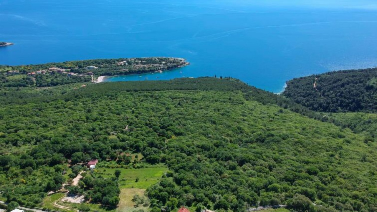 Photo of Outdoor in Crni