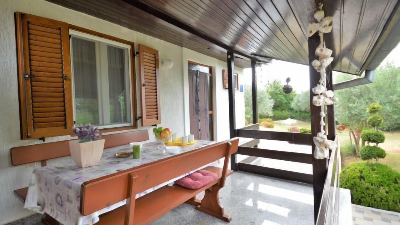 Photo of Patio Balcony in Peruski