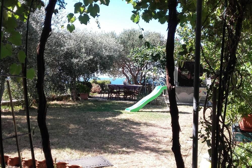 Photo of Outdoor in Mundanije