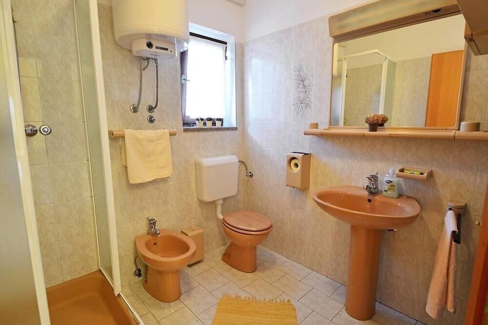 Photo of Bathroom in Ciritez
