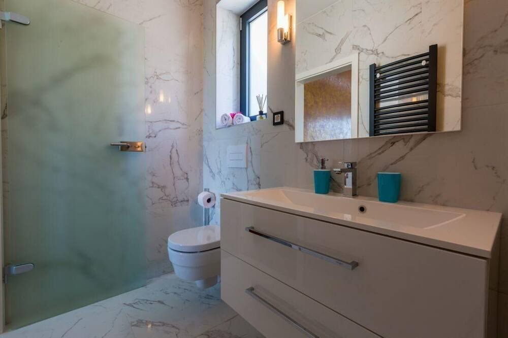 Photo of Bathroom in Grizane