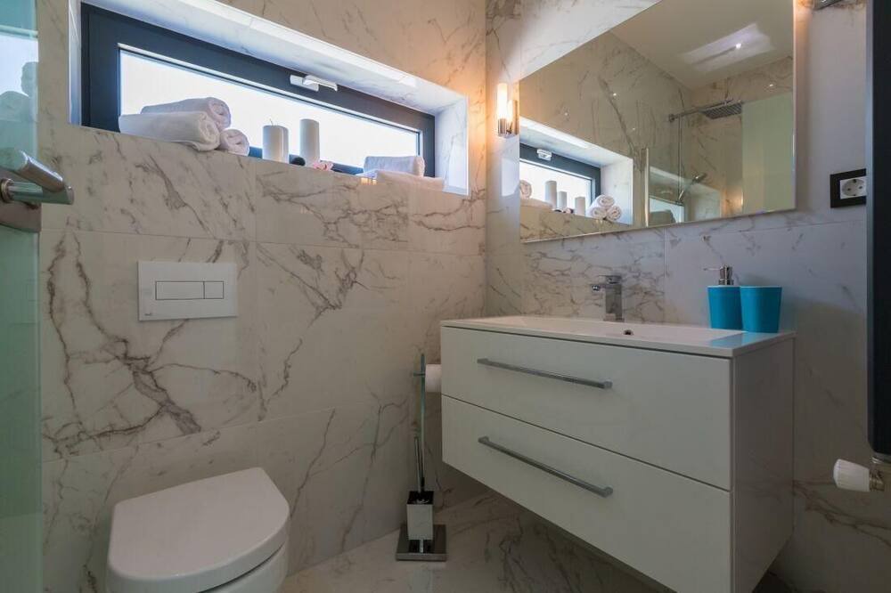 Photo of Bathroom in Grizane